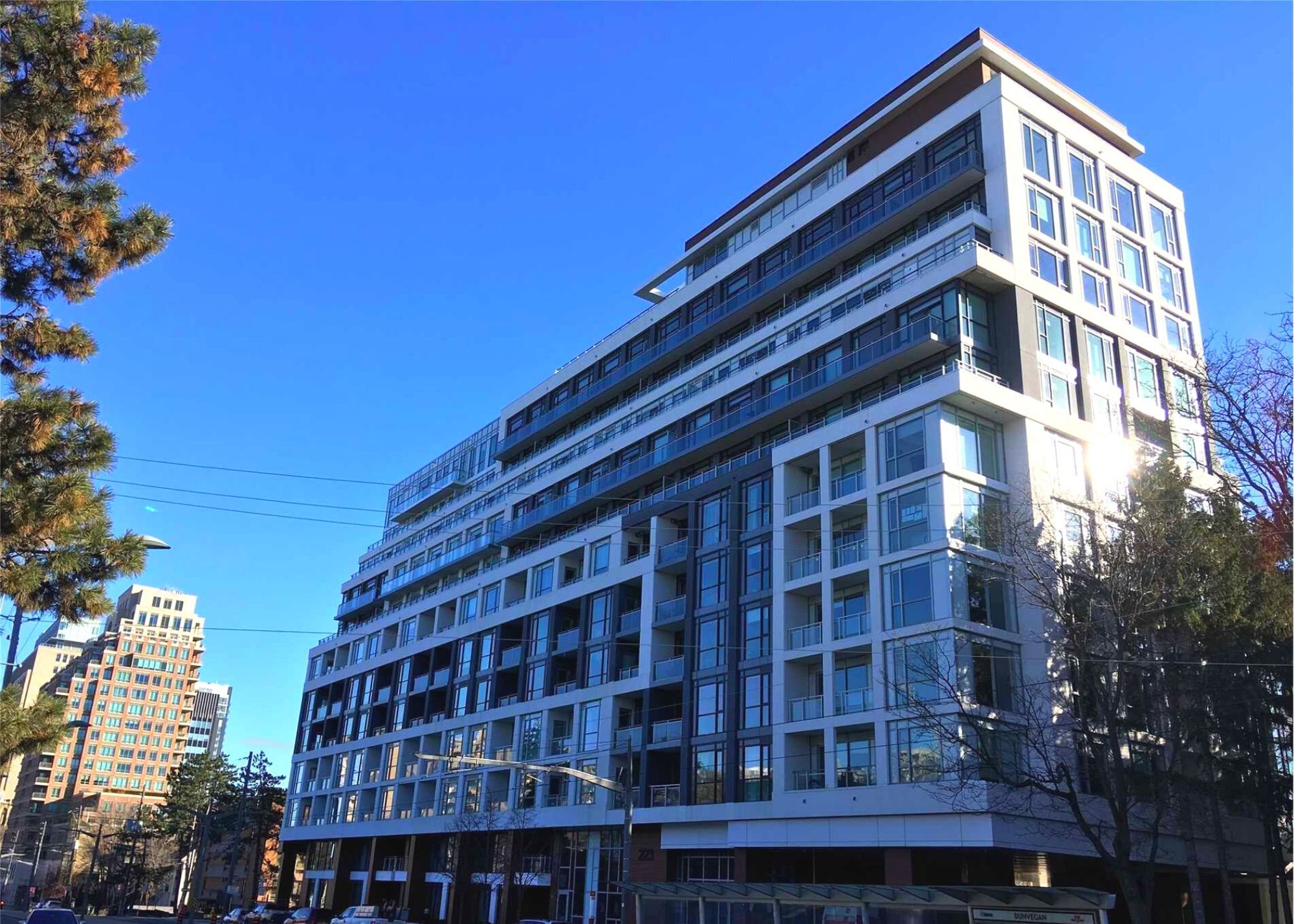 Building in Casa Loma Neighbourhood in Toronto